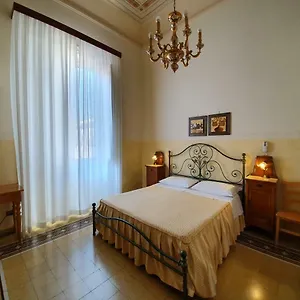 https://albergo-cavour.sicilyhotelsitaly.net