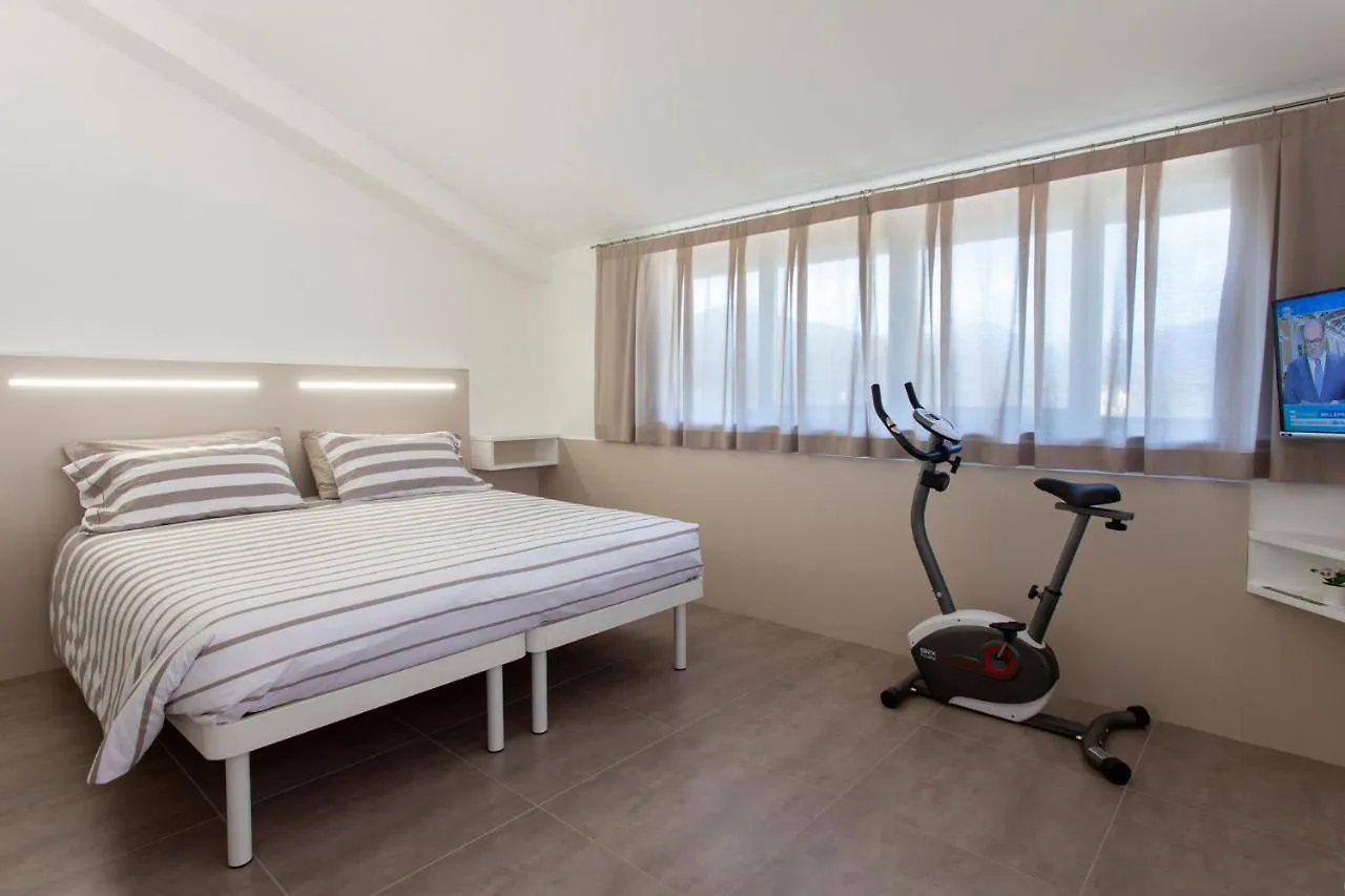 Bed and Breakfast Bed & Bike à Aulla Couette-café
